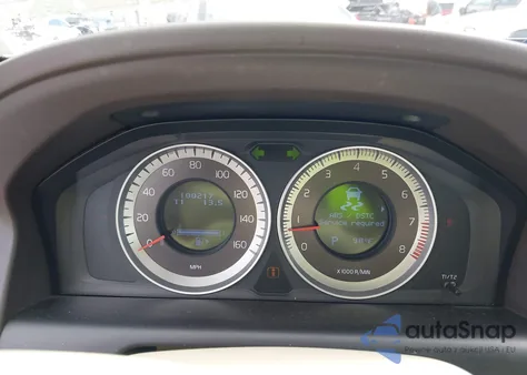 2013 Volvo Xc60 3.2/3.2 Platinum/3.2 Premier/3.2 Premier Plus из США, поврежденный, VIN YV4952DL1D2390283